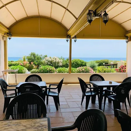 Hotel B&B Hr Costa Rei *